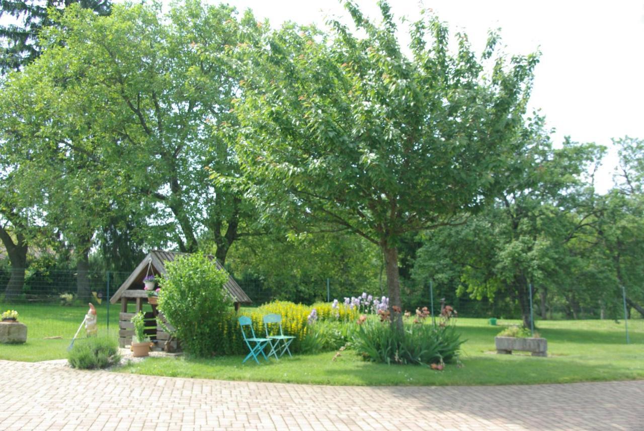 Gite Les Herissons Guevenatten Exterior photo